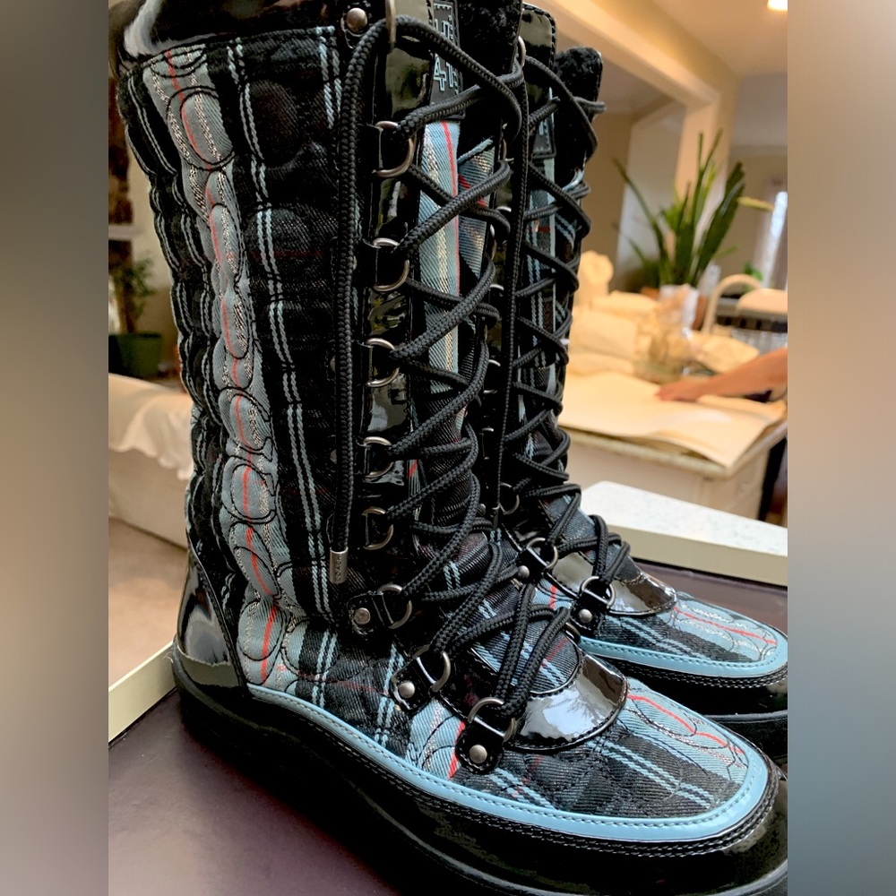 Coach peggey leather snow boots